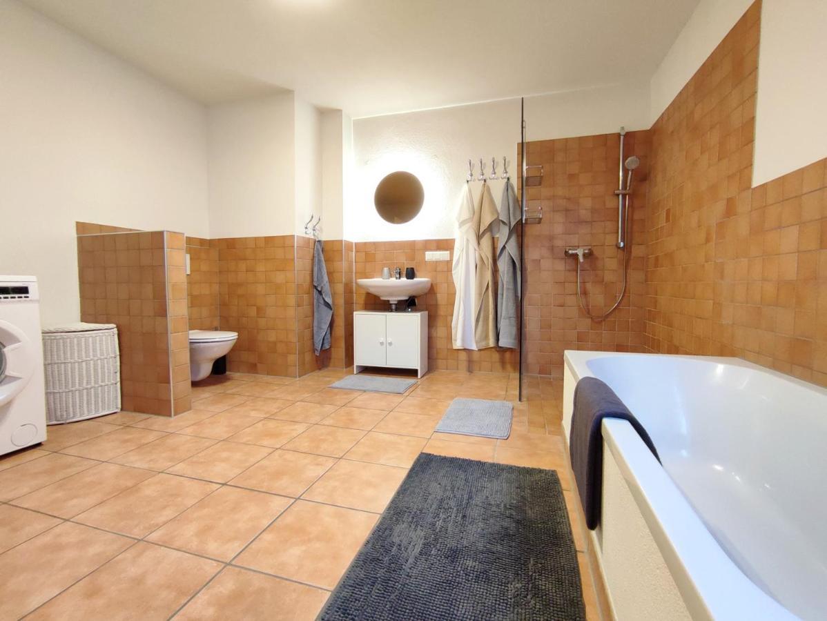 Haus Mediterran - Gemütliches Ferienhaus 130 m² für max. 7 Personen mit Balkon und Garten am Bodensee Radolfzell am Bodensee Exterior foto